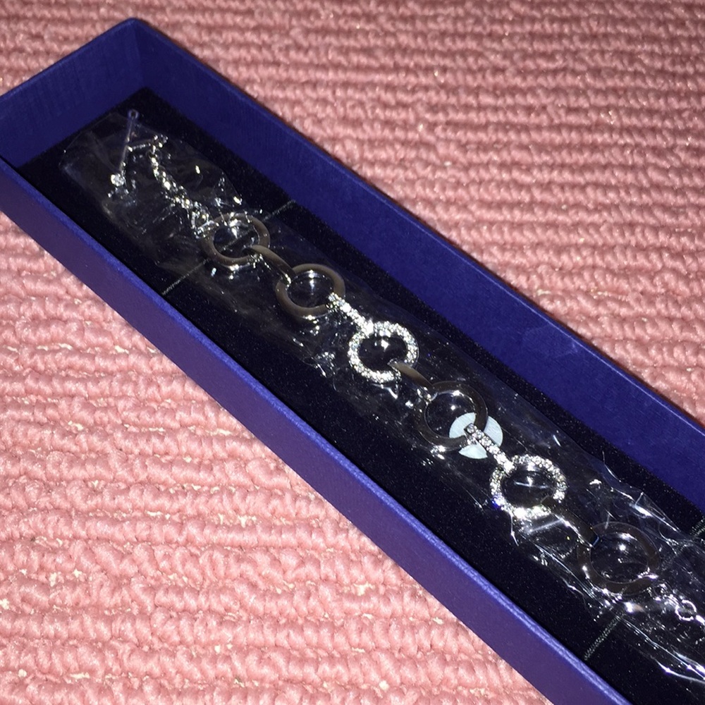 Swarovski Circle Bracelet with Crystals